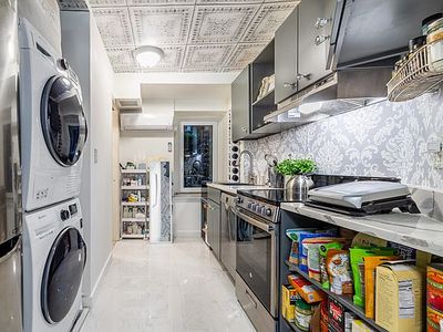 334 W 17th St, New York, NY, 10011