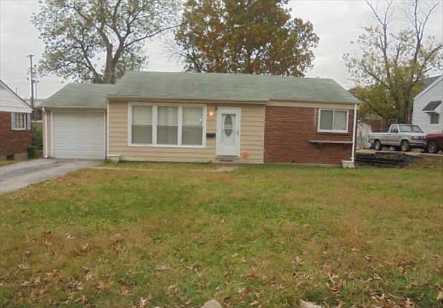 1st image of 21 Westdell Dr