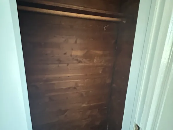 113-115 Fairview Avenue image 7 of 11