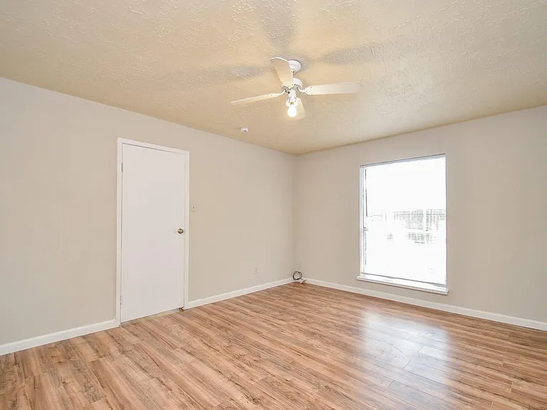 7623 Kite Hill Dr — Photo 15