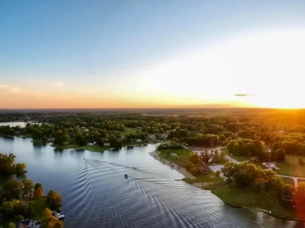 976 Krupp Dr, Fayetteville, OH 45118