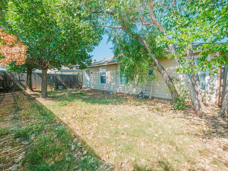 1616 Wind Star Way — Photo 27