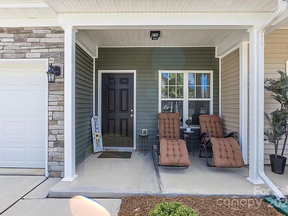 2nd image of 13607 Browhill Ln SW