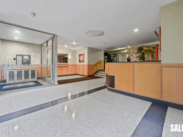 138-10 Franklin Avenue image 18 of 20