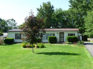 25451 Riverside Ct, Danville, IL 61834