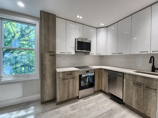 Rented by Ideal Properties Group | media 6