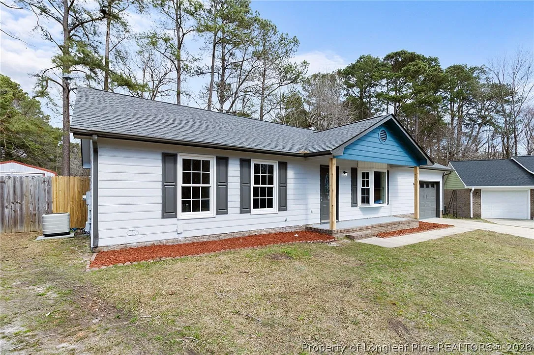3 bed, 2.0 bath, 1269 sqft, $1,950 — Photo 3