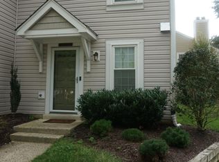 2425 S Walter Reed Dr, Arlington, VA 22206