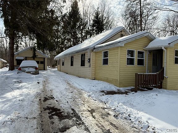 2nd image of 6892 Stanwix Ave