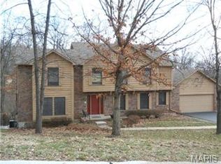 9772 Fall Ridge Trl, Saint Louis, MO 63127