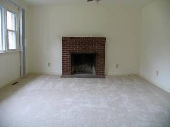 4th image of 509 Old Lakeside Dr