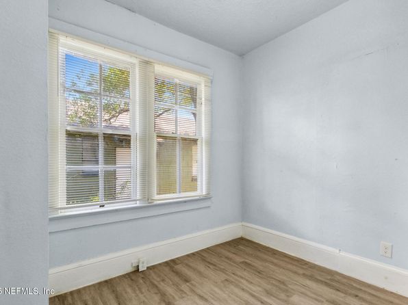 jacksonville-florida-154611322 picture