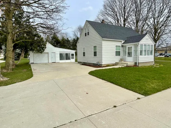2531 56th St SW, Wyoming, MI 49519