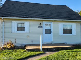 28730 Allen Rd, Brownstown, MI 48183