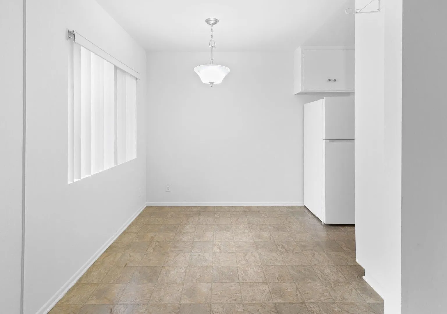 3709 Midvale Ave — Photo 3
