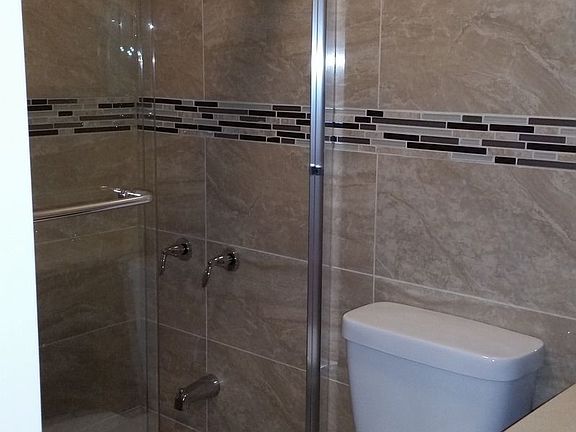 5th image of 3812 20th Ave APT 2F