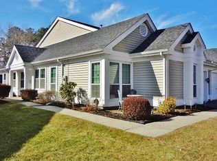 209 Glen Dr, Ridge, NY 11961
