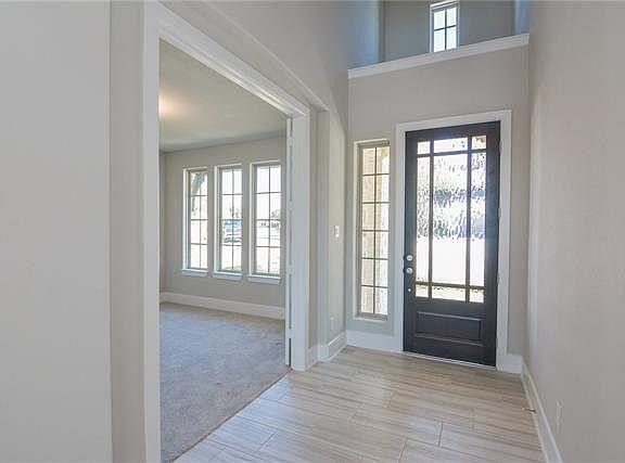 5th image of 2602 Sunset Vista Cir