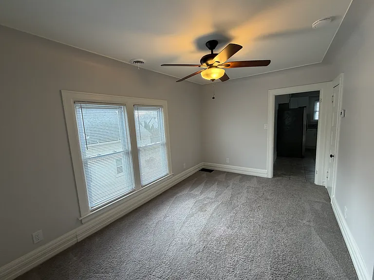 139 Gallup St — Photo 38