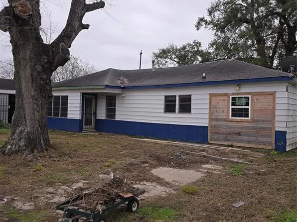 5318 Longmeadow St, Houston, TX 77033