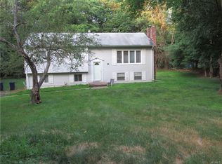4 Baldwin Ct, Spring Valley, NY 10977