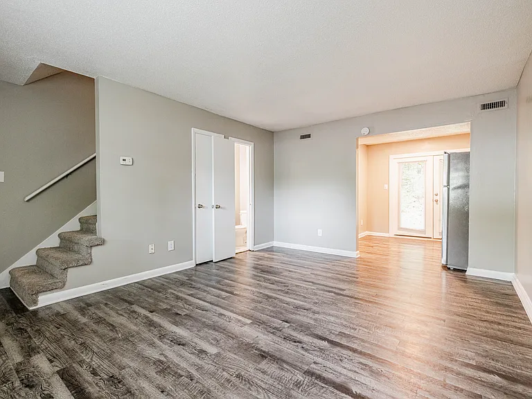 633 Chappell Dr — Photo 11
