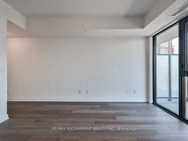 2075 Lakeshore Rd #304 — Photo 13