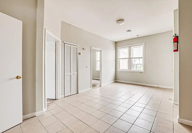 424 Division St #3 — Photo 5