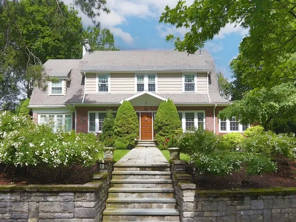 5 Agawam Rd, Newton, MA 02468