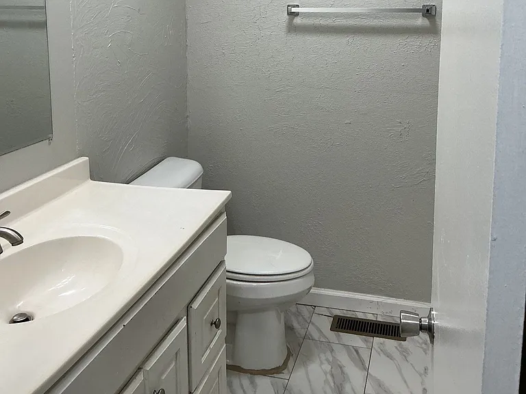 279 Tinker Hill Cv #A — Photo 6