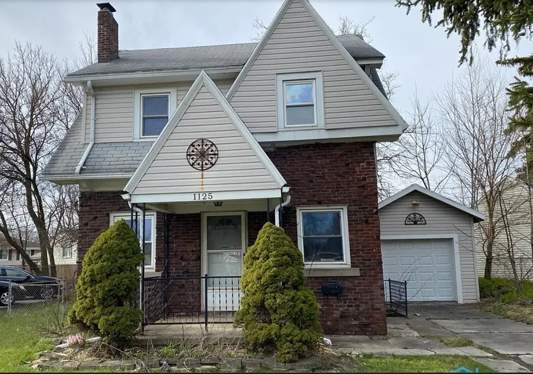 2 bed, 882 sqft, $1,400 — Photo 1