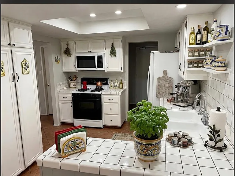 581 Oak Way — Photo 9
