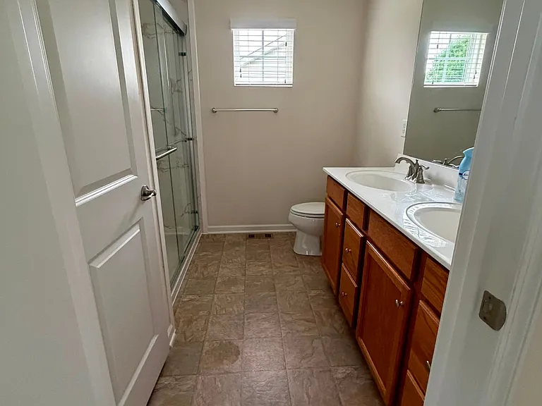 191 Old Colony Dr — Photo 3