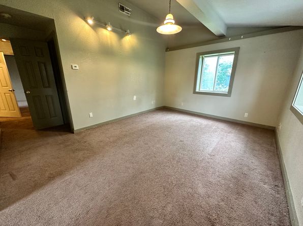 1-2457 Old Berwick Rd