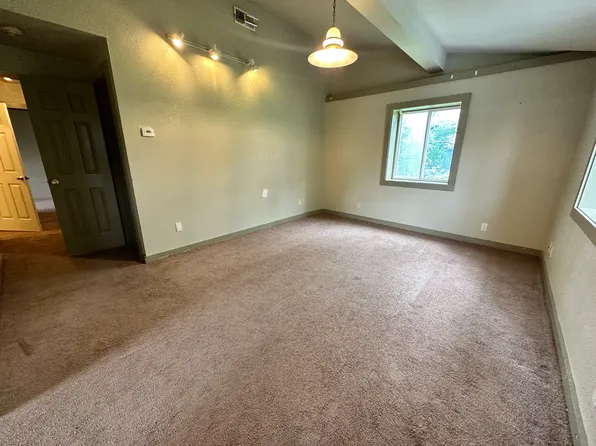 1-2457 Old Berwick Rd, Bloomsburg, PA 17815