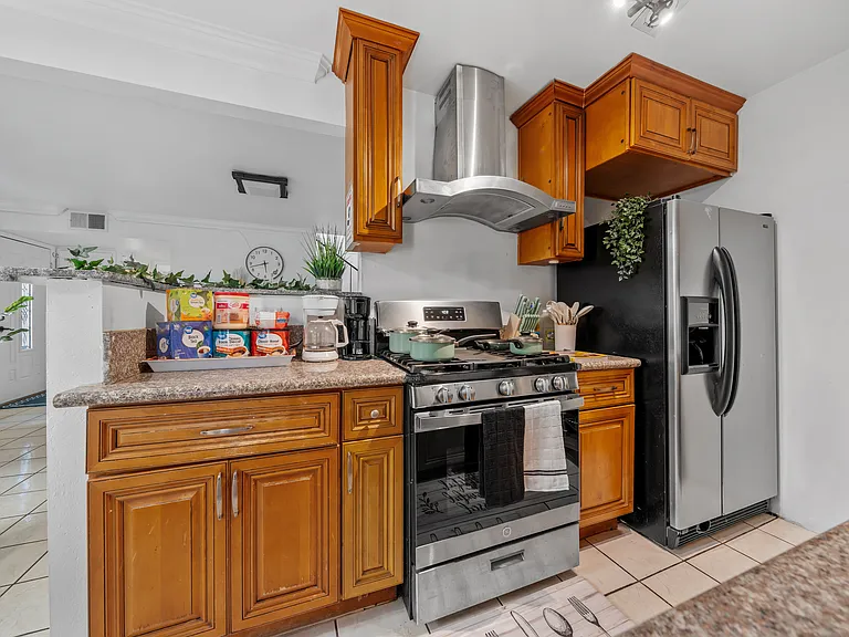 All the tools you need, right at your fingertips_this kitchen is ready for action.