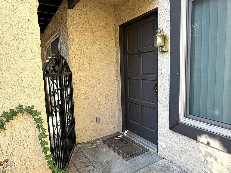 277 E Sierra Madre Blvd #16C — Photo 2