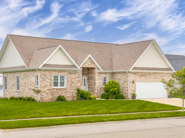 5775 Victory Dr, Columbus, IN 47203