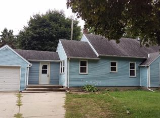 426 Main St, Stewart, MN 55385