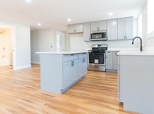 88 6th Ave #1, Haverhill, MA 01830