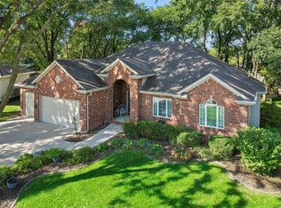 14353 Forest Ct, Clive, IA 50325