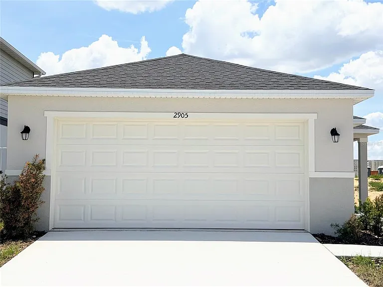 2905 Lavanda Dr — Photo 2