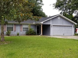 112 Willow Lake Dr, Kingsland, GA 31548