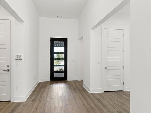 2nd image of 509 Hallwood Dr