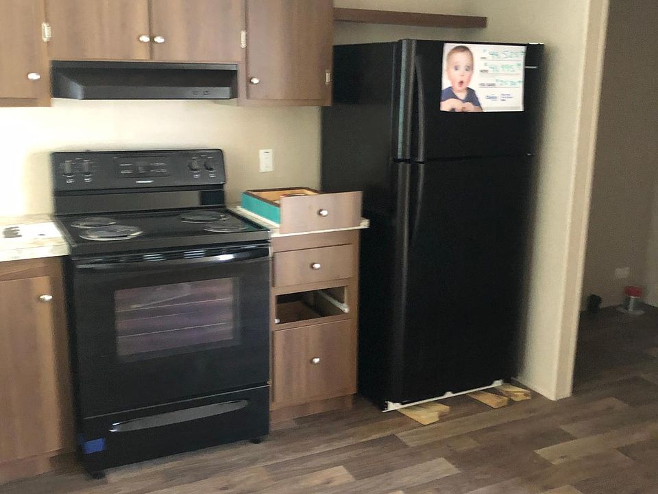 1st image of 107 Karly Ln
