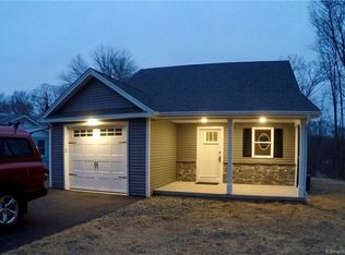 71 Lakeview Hts, Lebanon, CT 06249