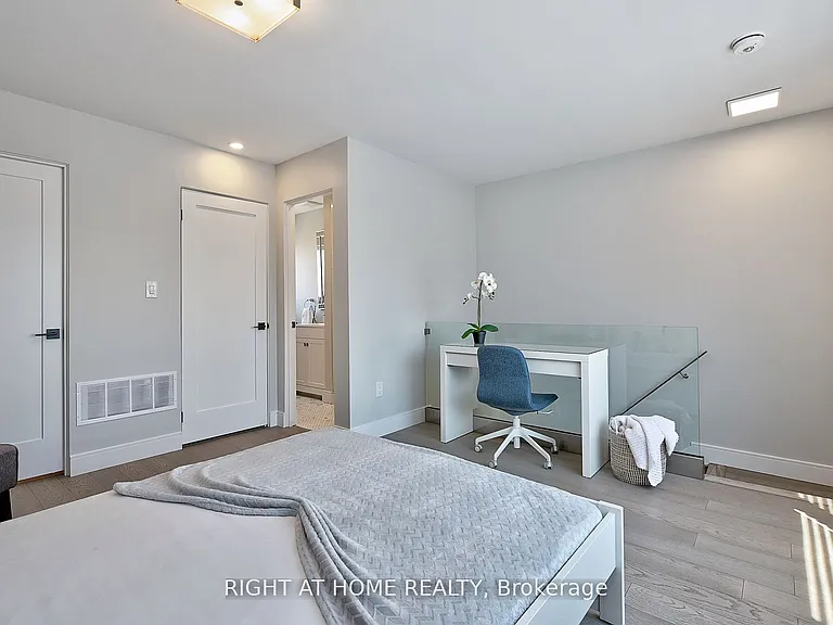 131 Brock Ave #4 — Photo 4