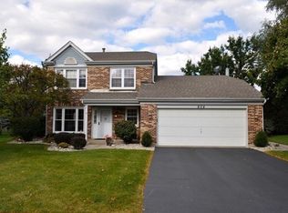 804 Cimarron Dr, Cary, IL 60013