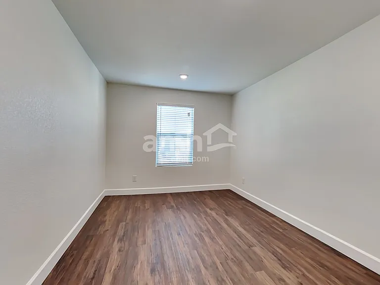 291 Austin Bellerose Pl — Photo 17