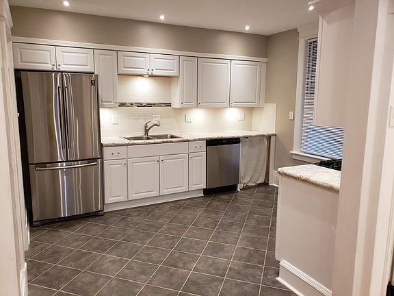 5th image of 3188 W 14th St #3